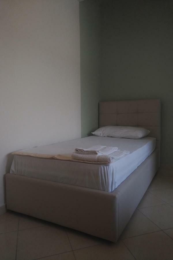 Deluxe Sea Apartment Vlorë Exterior foto